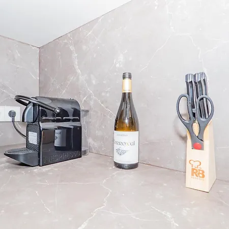 Ybh Atlantic Boutique Apartment *