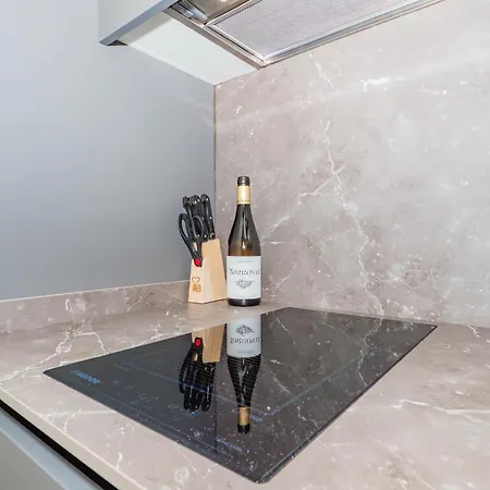 Ybh Atlantic Boutique Апартаменты *