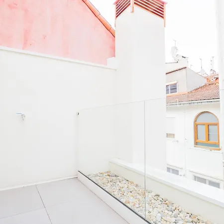 Апартаменты Ybh Atlantic Boutique