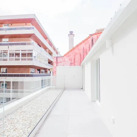 Ybh Atlantic Boutique *