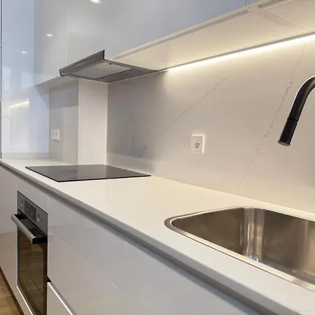 Ybh Atlantic Boutique Апартаменты