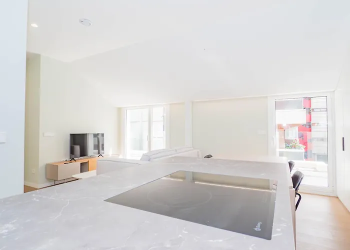 Ybh Atlantic Boutique *