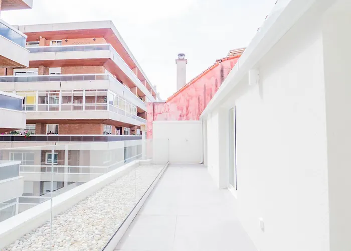 Ybh Atlantic Boutique *